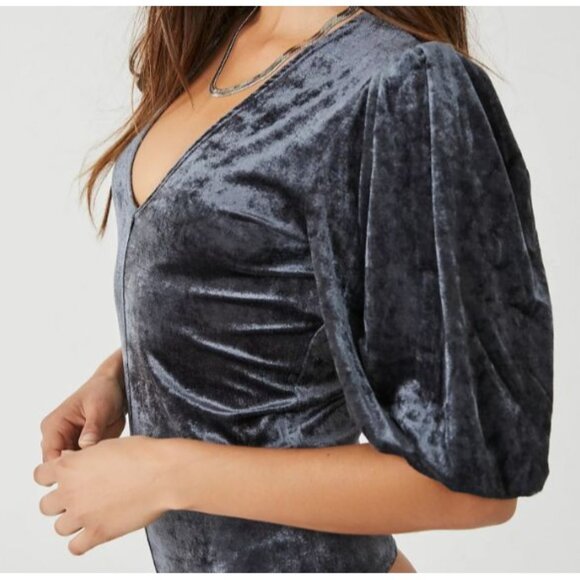 Gorgeous Free People Crushed Velvet Puff Sleeve V-Neck Bodysuit Charcoal Gray S - Picture 4 of 16